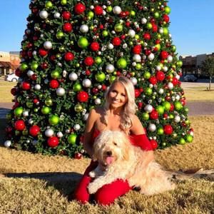 Meet your Posher, Abigail